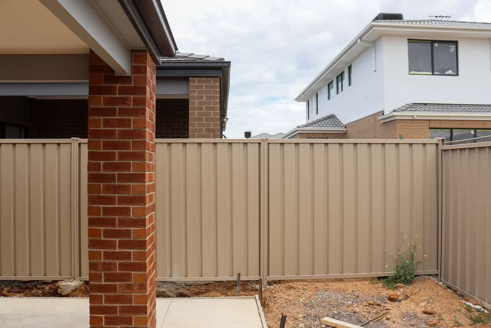 What Are My Rights When My Neighbor Owns the Wall I Want to Paint Southampton?